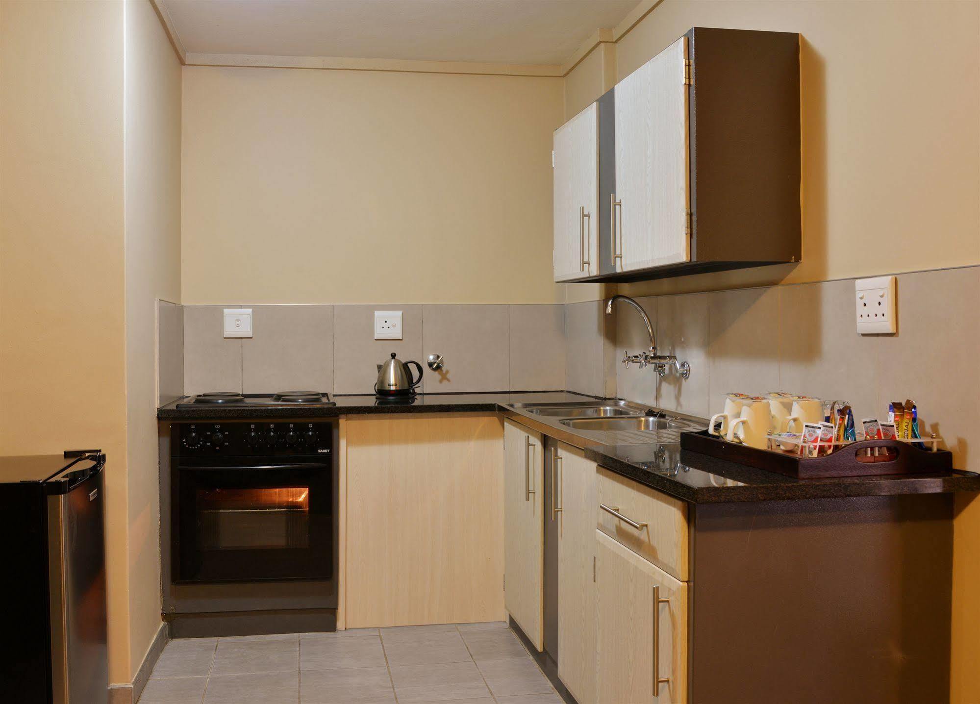 Anew Hotel Hatfield Pretoria-Noord Εξωτερικό φωτογραφία